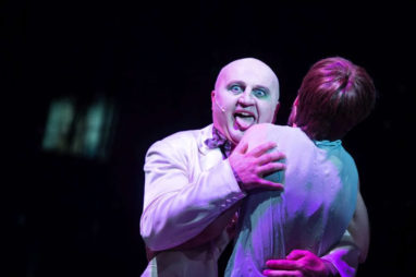 Szene aus dem Stück "The Black Rider"