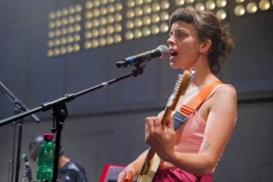 Szene aus dem Musical "KONSUM."