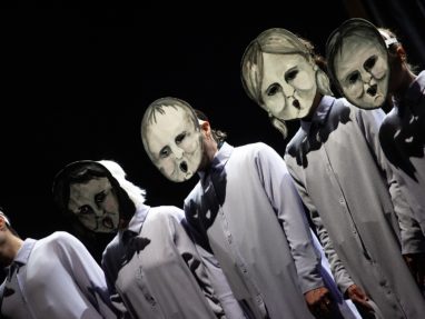 Szene aus dem Stück "Shockheaded Peter"