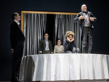 Szene aus dem Stück "Shockheaded Peter"